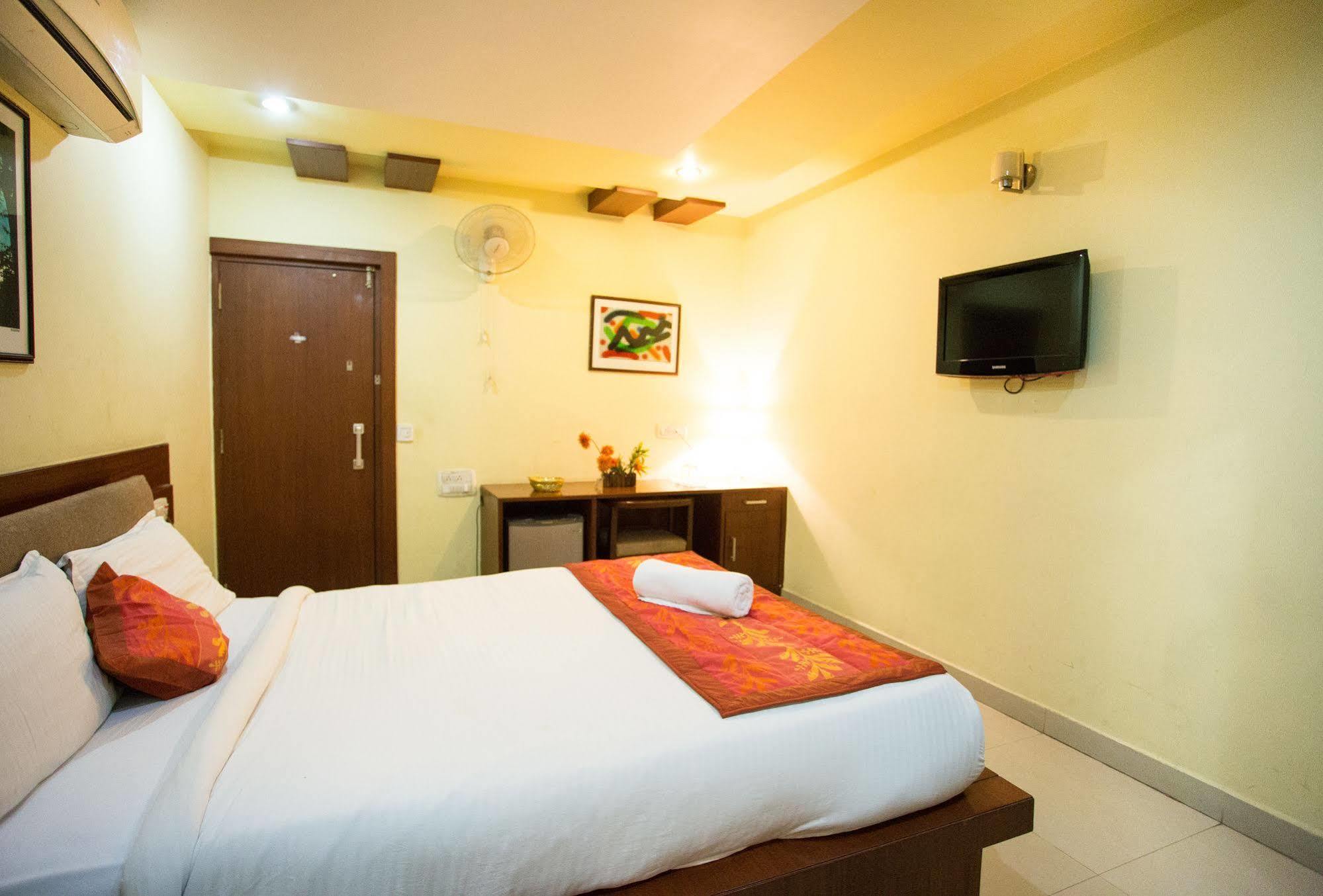 Namo Suites Hyderabad Eksteriør billede