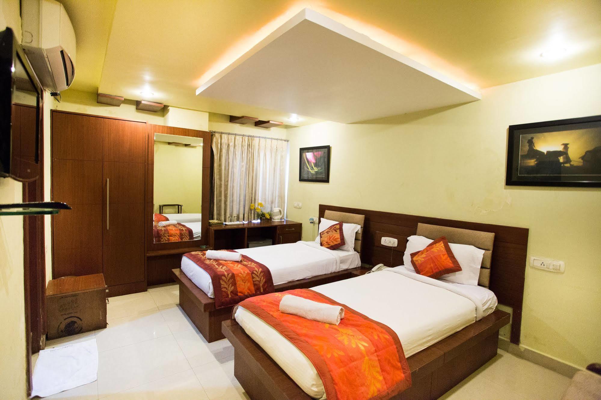 Namo Suites Hyderabad Eksteriør billede