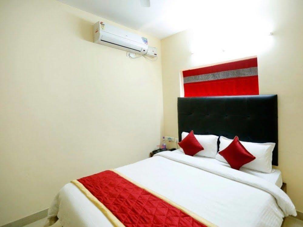 Namo Suites Hyderabad Eksteriør billede